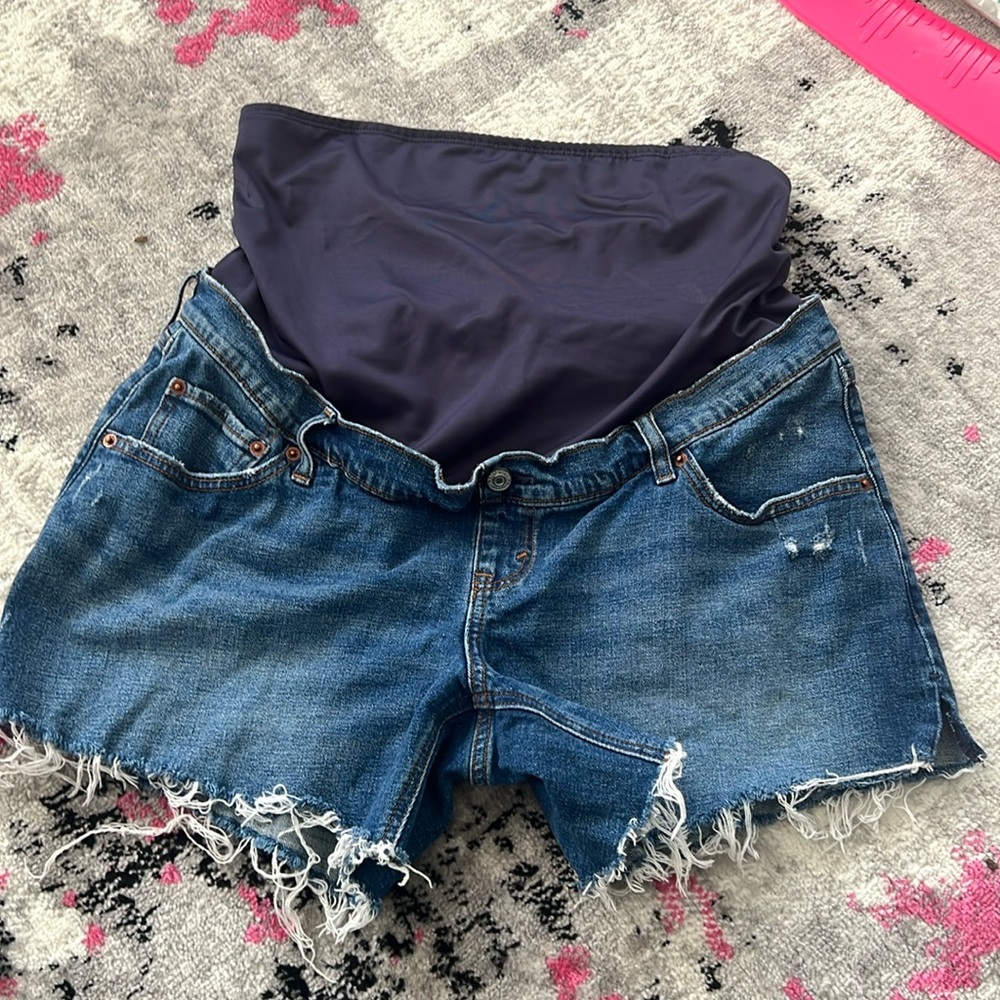 Abercrombie & Fitch Maternity shorts size 32